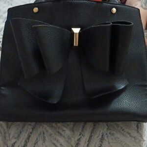 Grossi New York Women's NEW Handbag Black Bow Accent Tote Detachable Strap 